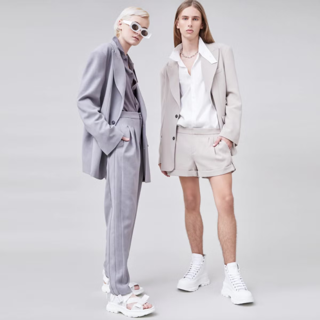 Why Fashion Insiders Say 2026 Will Be the Year of “Lazy Dressing”